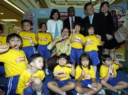 Datin paduka chew mei fun. Systema Contributes 10 000 Toothbrush Dental Kits To Kk1m