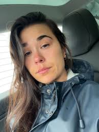 Min #viggawrap ♥️ • • • • • • #viggawrap #knittedwrap #knitreel  #notperfectknit #fluffy #jordclothing #reel #reels #knittingreel #ootd  #ootdknittersedition