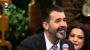 1997'de ilk solo albümü hüseyin turan'ı yayınladı. Huseyin Turan Dan Kizi Leyla Ya Beyaz Show Youtube