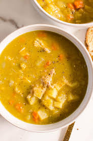 Thanks to split pea's naturally slow release of energy properties, one bowl of this soup will easily keep you going till late evening. Resistencia Bastante La Ciudad Pea And Bacon Soup Eat Well For Less Fuera Sobre Excesivo
