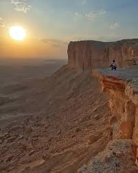 Showing the work of 12 pioneering artists and milestone edge of arabia exhibitions in london, venice, berlin, istanbul, dubai and jeddah, edge of arabia: Edge Of The World Tour Saudi Arabia Tours