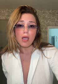 Parker Posey Piper No Young