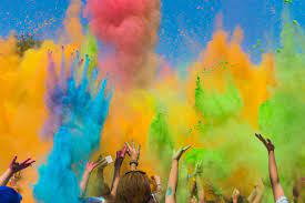 Holi has been celebrated in the indian subcontinent for centuries, with poems documenting celebrations dating back to the 4th century ce. Que Es Holi La Colorida Festividad Hindu Civitatis Magazine
