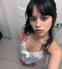 Jenna Ortega Nude LEAKED Pics and Porn - ScandalPost