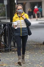 Oct 21, 2020 · rachael leigh cook is an american actress and filmmaker who is probably known for her starring roles in movies like she's all that (1999) and josie and the pussycats (2001). Rachael Leigh Cook Bundles Up In A Warm Winter Coat For A Coffee Run On Her Birthday In Vancouver Tech Readsector