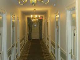 Most places accept cash and major credit cards. Bizarre Experience In The Hawthorne Hotel In Salem Mass