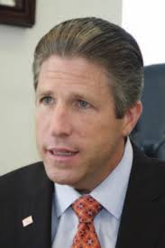 City Agencies Offer Investigators' Posts; Starting Pay is $36G