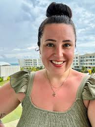 If anyone is looking for a babysitter during the summer I have a very  responsible grade 9 at home looking to help out 🙂