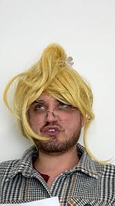 Всяка продавачка е така 🤣 #bulgaria #trending #comedy #viral #комедия  #българия