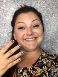 Nail polish with no drying time for quick touch-ups