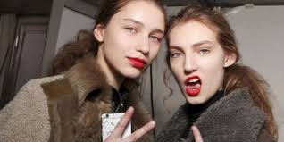 Pelle giovane con i consigli della nutrizionista Sarah Hoey