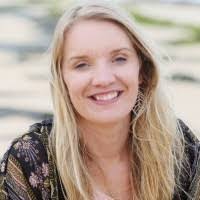 Katrina Potter's Instagram, Twitter & Facebook