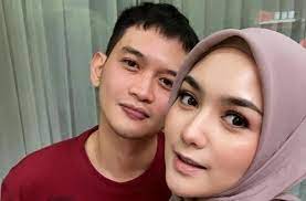 Citra kirana, si cantik satu ini memang selalu dinantikan penggemarnya. Turun Berat Badan 22 Kg Penampilan Citra Kirana Makin Tirus Dipuji