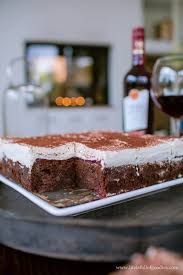 Saftiger Extrem Schokoladiger Rotwein Kuchen Mit Kirschen Life Is Full Of Goodies Rezept Kuchen Mit Kirschen Rotweinkuchen Mit Kirschen Beste Kuchen Rezepte