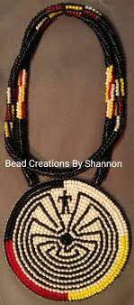 Beaded Medallion Man In The Maze Man In The Maze Bead Work Native American Beadwork