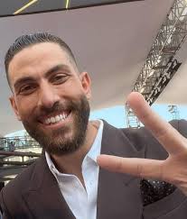 Handsome Zeeko ✌️