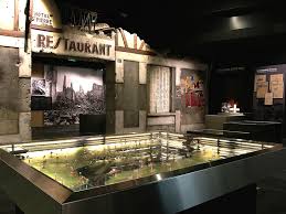 Résultat de recherche d'images pour "Caen : Mémorial de Caen"