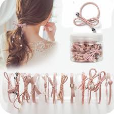 Si te animas por primera vez a ponerte un tocado, te recomendamos esta sencilla diadema de accessorize. Kupit Tovar 12 Sht Butylki Lenty Bantom Volosy Verevki Rezinkoj Simpatichnye Volosy Ga Accesorios Para El Cabello Accesorios Para El Pelo Joyas Para El Cabello