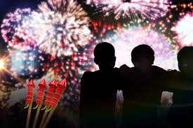 Olivier morin suit la participation du québécois alain carbonneau aux masters de feu, un concours d'art pyrotechnique de renommée internationale, alors qu'il représente le canada pour cette troisième. Feu D Artifice Bal Populaire Et Defile Ce Week End Des 13 Et 14 Juillet A Beauvais Actu Oise