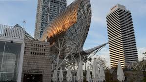 At the beginning of the 20th century catalan modernism marked the architecture of barcelona. Barcelona Spain Modern Buildings Palm Fringed Stock Footage Video 100 Royalty Free 4989071 Shutterstock
