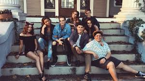 Movie_content(@random_content421), elyse(@elysealexandria), barbara(@barbalas9296), netflix(@netflix_ratesx0), tom(@cloutom). Truth Or Dare 2017 Watch On Netflix Tvision Syfy And Streaming Online Reelgood