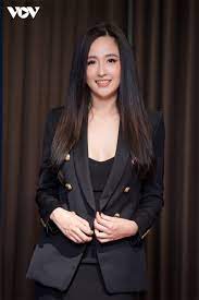 Trong clip mai phương thúy uống say nên được đưa lên giường cùng một người đàn ông lạ mặt. Hoa Háº­u Mai PhÆ°Æ¡ng Thuy Viá»‡c Trá»Ÿ Nen Ná»•i Tiáº¿ng Khiáº¿n Toi Muá»'n Ná»•i Loáº¡n Bao Quáº£ng Ninh Ä'iá»‡n Tá»­