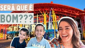 Mais Um Lugar Divertido Em Orlando Dezerland Sera Que E Bom A Orlando Cidade De Orlando Lugares