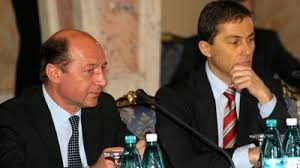 Olanda urmăreşte atent evoluţiile din românia privind numirea procurorului general şi a şefului dna, în condiţiile în care haga face o legătură între lupta anticorupţie şi accesul româniei în spaţiul schengen, a declarat astăzi ambasadorul regatului ţărilor de jos la bucureşti, johannes hendrik. Iar Sare Calul Presedintele Traian Basescu Cere Numirea Imediata A Procurorului General Si Procurorului Sef Al Dna Basescu Le A Transmis Premierului Si Celor Doi Sefi Ai Parlamentului Ordine Prin Care Sa