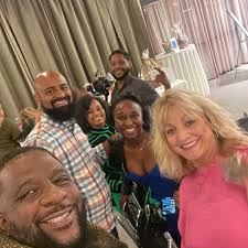 Mic Larry (king of Laughter) Minister of Comedy (@comedianmiclarry) •  Instagram photos and videos