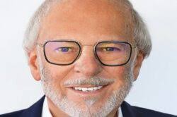 Community mourns Weiss family