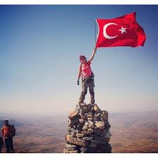 Sivas Yildiz Dagi Zirvesi Bayrak Inmez Fotografi Gonderen Cuneyt Celik Macera Bekliyor Bayrak Turkler