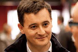 Membre du rassemblement pour la république (rpr), de l'union pour un mouvement populaire (ump) puis des républicains (lr), il est élu député en 2012 et maire de tourcoing en 2014. Le Melon De Gerald Darmanin