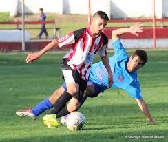 Aunque aún faltan algunos detalles menores, que el máximo dirigente albo haya dicho que «básicamente está hecho» indica que no habrá problemas para asegurar la continuidad de vecino y ocampo. Futbolflorida
