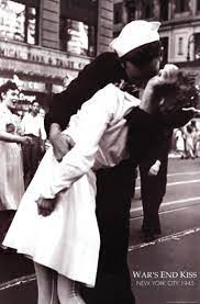 Posted by celebfan at 7:52 am mar 2nd. Poster Kissing The War Goodbye Vj Day August 14 1945 Militaria Collectibles