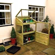 Free diy greenhouse plans that will give you what you need to build a one in your backyard. Mini Greenhouse Garten Hochbeet Selbstgebautes Gewachshaus Gewachshausplane