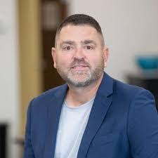 Lisa Heckathorn's Instagram, Twitter & Facebook