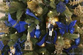 Remodelaholic Gold And Blue Dollar Store Christmas Tree Decorating 3 Money Saving Christmas Tree Hacks