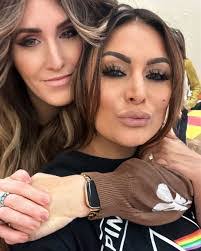 Gina Ma's Instagram, Twitter & Facebook