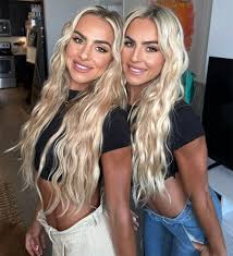 Cavinder Twins - Free pics, galleries & more at Babepedia