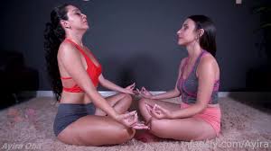 Ayira King and Ayira Queen Lesbian Meditation - CamWhores