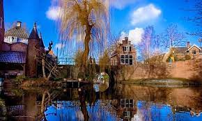 The man had wanted to surprise his partner by descending in front of her bedroom in the town of ijsselstein to sing her a song and pop the question. Ijsselstein 2021 Best Of Ijsselstein The Netherlands Tourism Tripadvisor