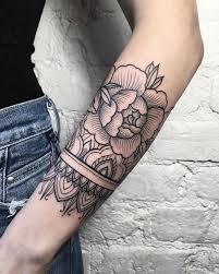 Weitere ideen zu tätowierungen mandala tätowierung mandala tattoo vorlagen. 150 Coole Tattoos Fur Frauen Und Ihre Bedeutung