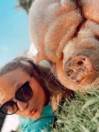 Does Gabby own the Dimera mansion?