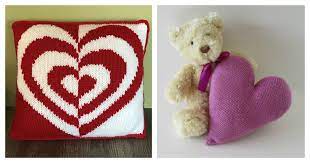 So here it, you can download the pdf pattern for free her Heart Pillow Free Knitting Pattern