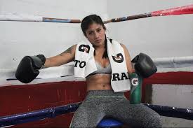 Esmeralda falcón reyes (born 10 january 1995), nicknamed la pantera, is a mexican boxer. Esmeralda Falcon La Primera Boxeadora Mexicana Que Ira A Juegos Olimpicos En La Historia El Siglo De Torreon