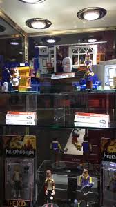 Currently there are four keys of different colors, each unlocking their respective padlocks. Mcfarlane Toys Hello Neighbor Live From Ny Toy Fair