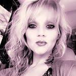 Kari Slack's Instagram, Twitter & Facebook