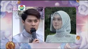 Setelah sempat dirawat di rumah sakit, kini lesti kejora mulai terlihat aktif. Fans Berat Emak Emak Datangi Lokasi Lamaran Rizky Billar Dan Lesti Kejora