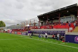 Deze pagina onthoudt een compleet overzicht van alle geabsolveerde en al vastgelegde seizoenwedstrijden als ook het seizoensbalans van de club larne fc in het seizoen 19/20. Larne Coach Tim Mccann Confident New Stand Will Be Ready For Coleraine Irish Cup Tie Belfast Live