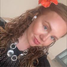 Anyone recommend any psychological, psychedelic films or series? On Netflix  or Prime please guys 😜💜